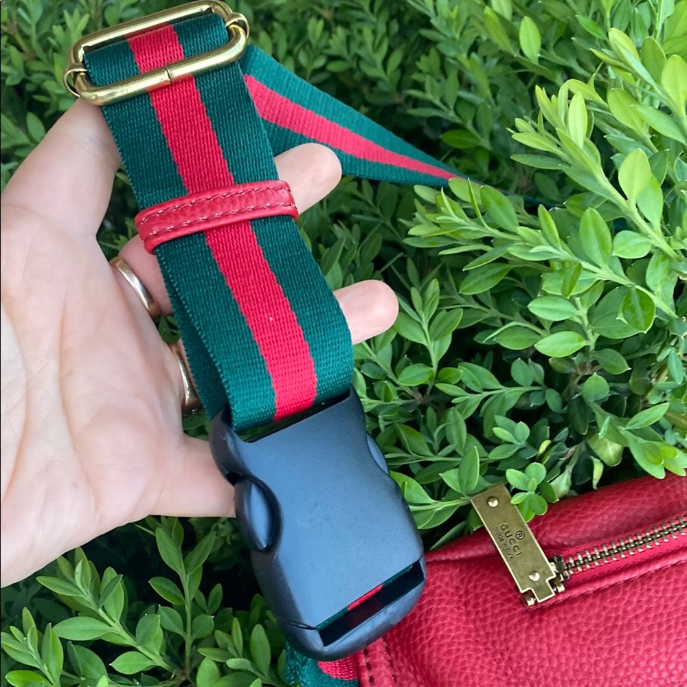 Red Logo Belt Bag - Picture 5 of 9